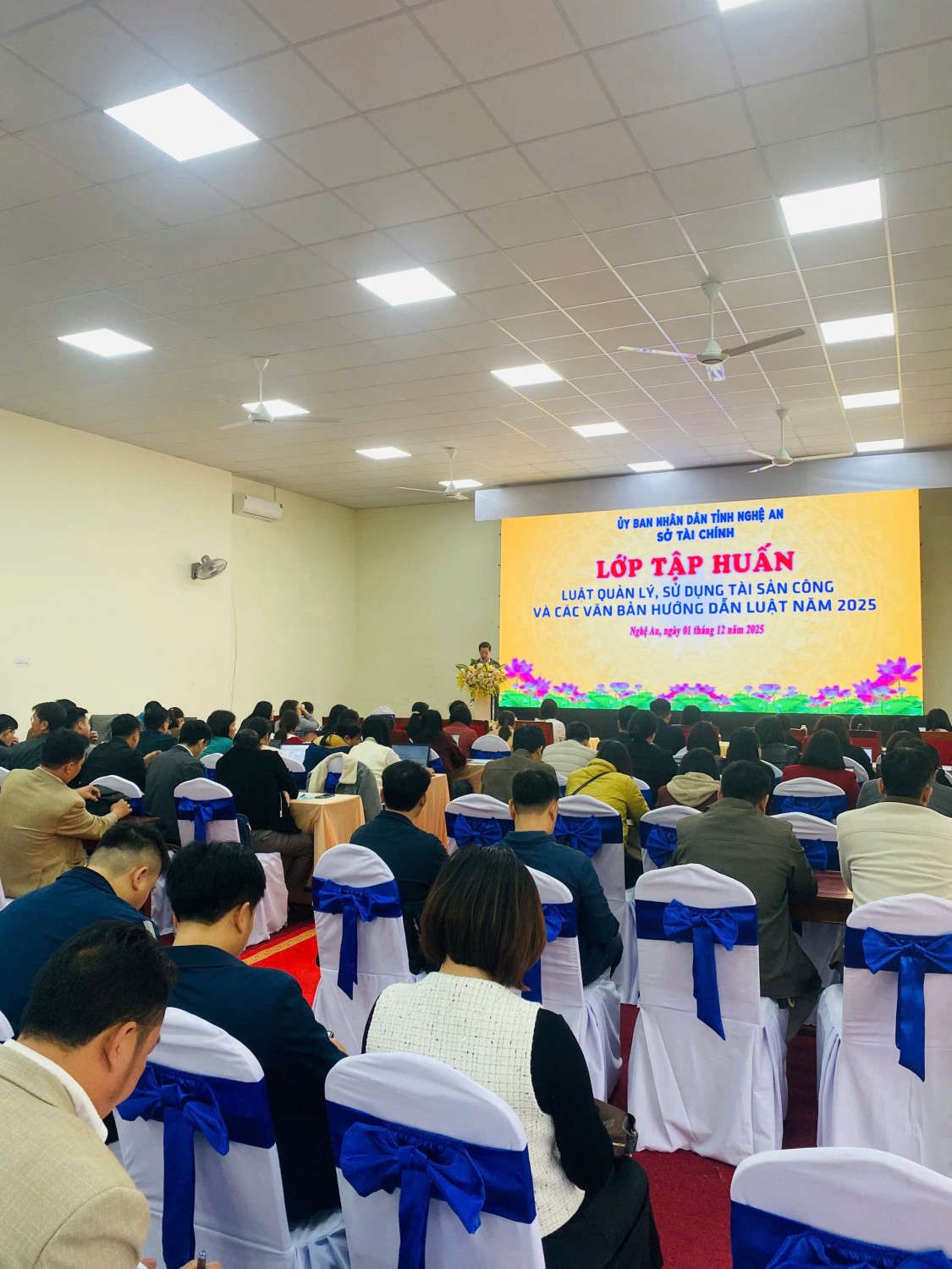 Trung Tâm mở lớp tập huấn bồi dưỡng Luật Quản lý, sử dụng Tài sản công và các văn bản hướng dẫn Luật cho 43 Phường, xã